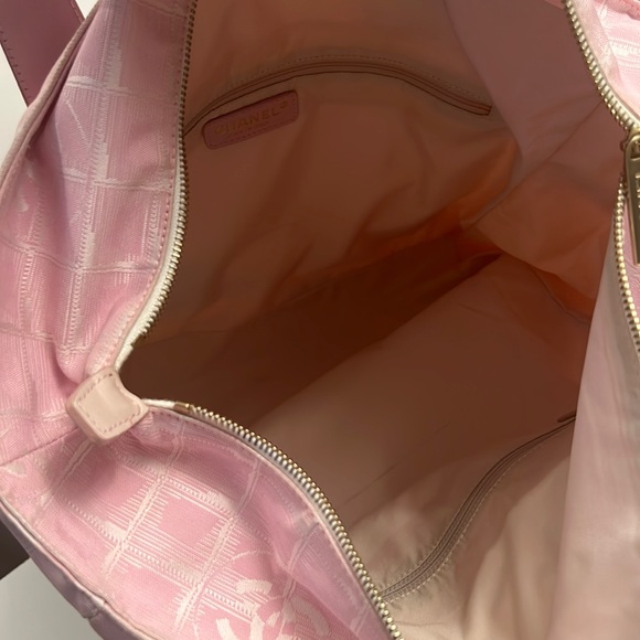 CHANEL Authentic 8207260 13”x12.5x4.5”PINK LG Bag Tote shoulder Travel line Bag - Picture 12 of 17